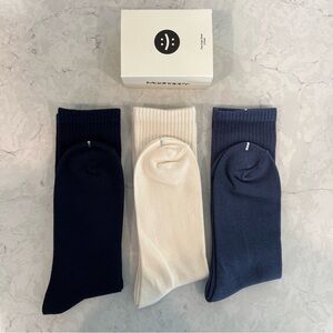 NWT Madhappy Crew Sock pack